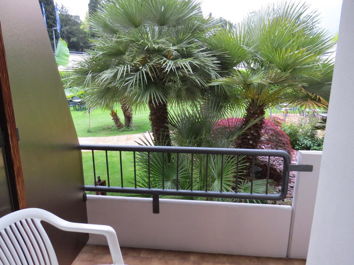 Hotel Villa Claudia Torbole Sul Garda Esterno foto