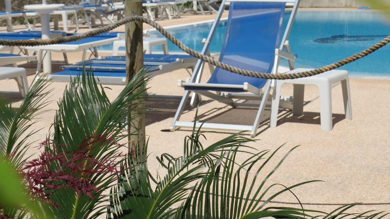 Hotel Villa Claudia Torbole Sul Garda Esterno foto